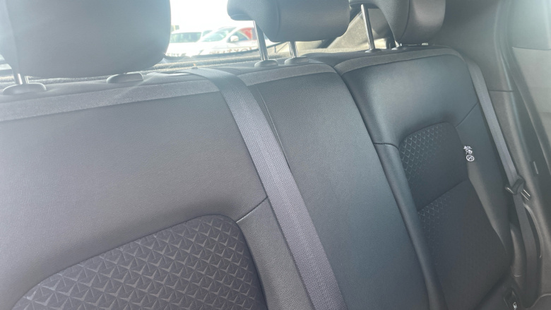 Nissan Juke 1.0 DiG-T N-Connecta 5dr DCT Petrol Hatchback